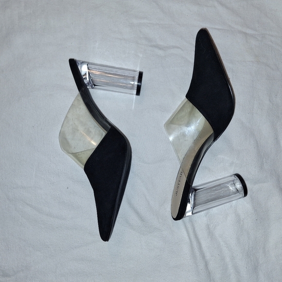 Strapless Heels - Picture 2 of 7